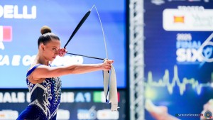 final6 t1 milanese forza e coraggio rondelli alessandra   nastro sfe09520a copia simone ferraro ph copia